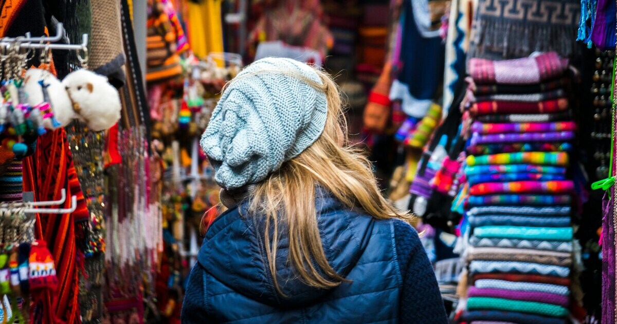 Exploring the artisan markets of Cusco — a perfect place to find unique, handmade souvenirs that carry the spirit of Andean culture and craftsmanship.