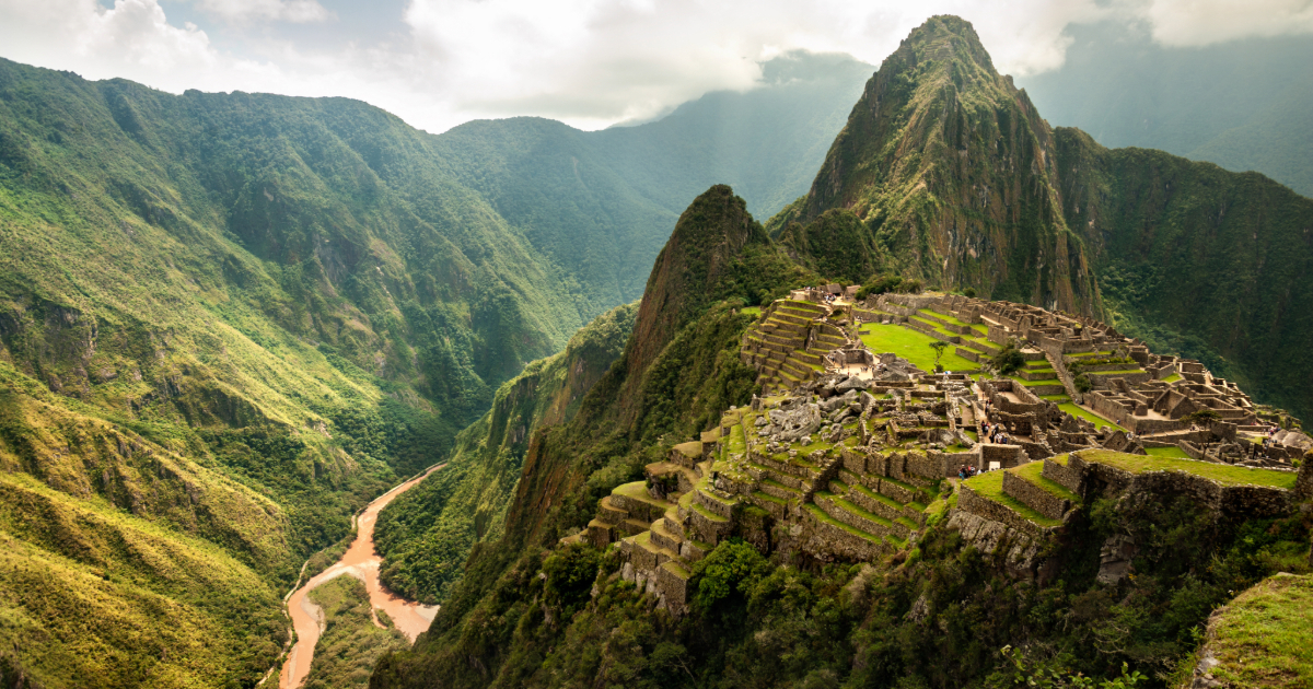 Cradled by the Andean mountains and wrapped by the winding Urubamba River, Machu Picchu’s strategic location reflects the Inca’s deep connection to sacred geography and the natural world.